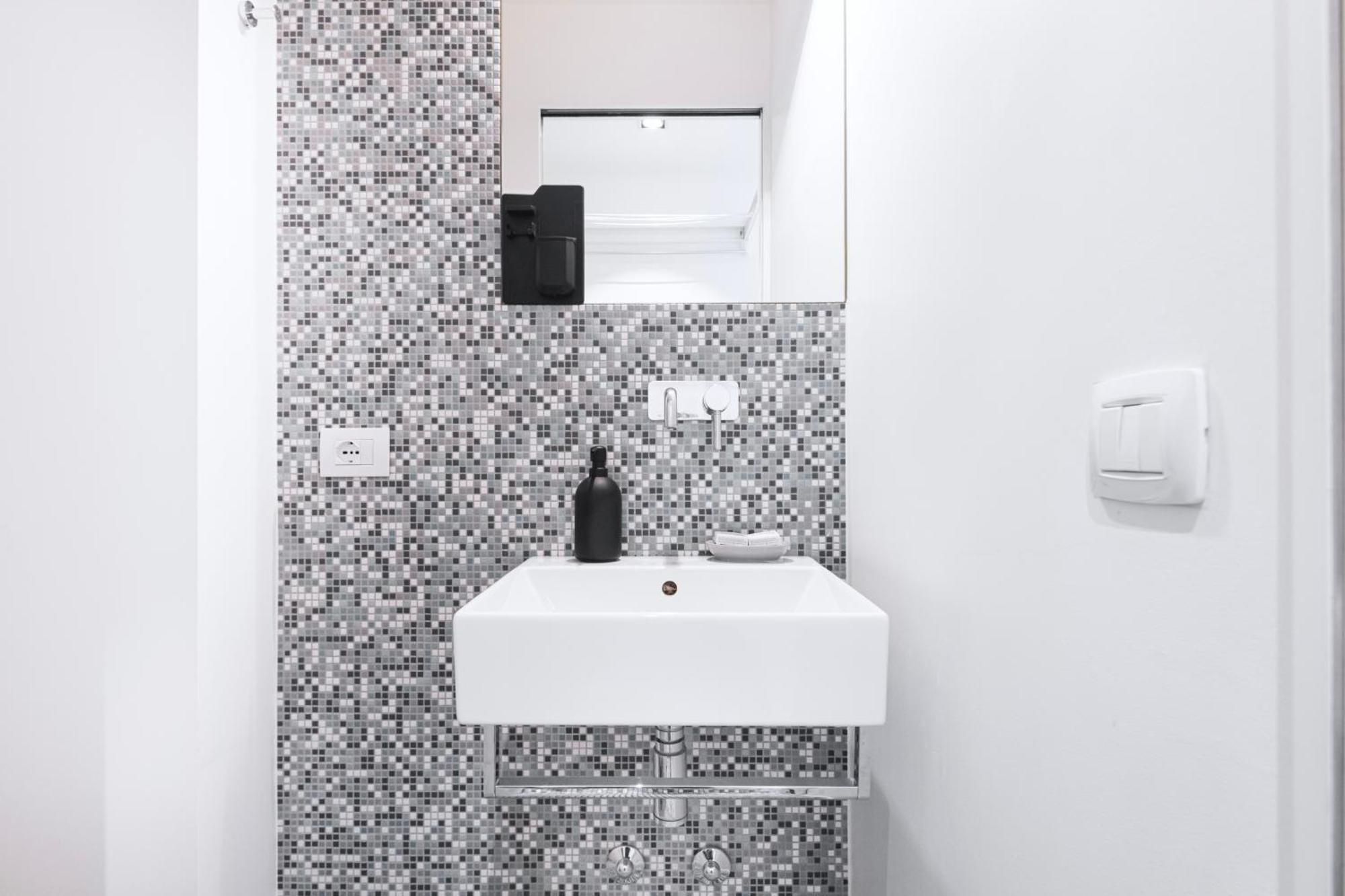 Easylife - Accogliente Appartamento In Bocconi Milano Exterior foto